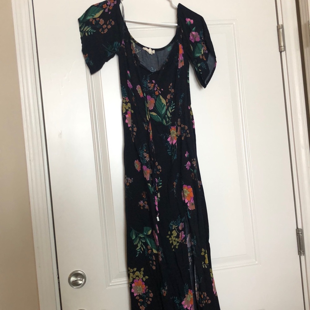 Off-the-shoulder Floral Maxi Dress